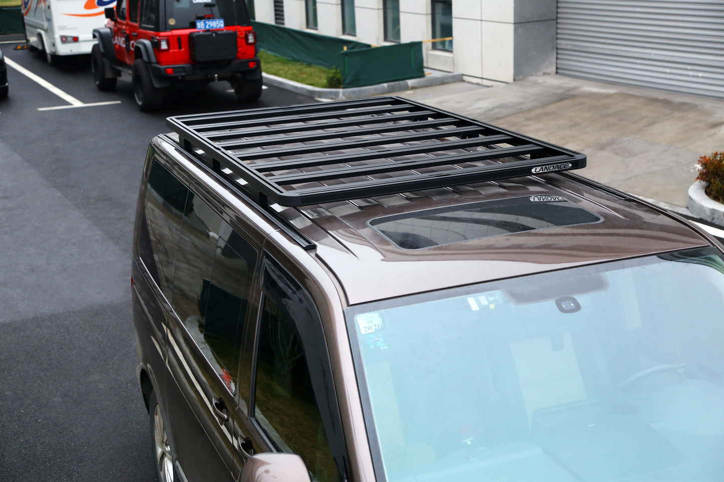 Powder Coated Roof Rack Top Mounting Off-road Travel Carrier Rack Aluminium Profiles Roof Rack for Volkswagen Multivan - WanderVan